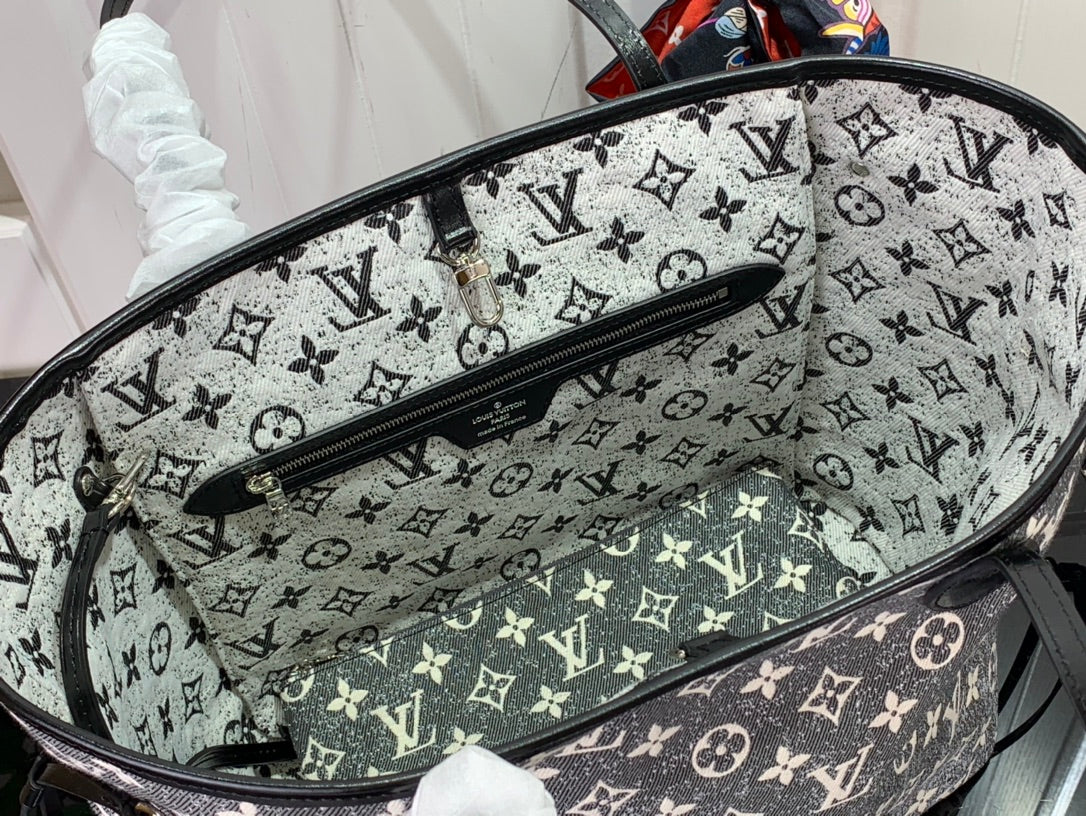 BORSA LV NEVERFULL